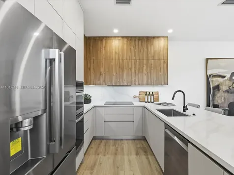2732 SW 31st Avenue Miami FL 33133
