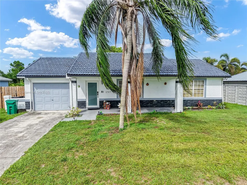 1797 SW Hampshire Lane Port St. Lucie FL 34953
