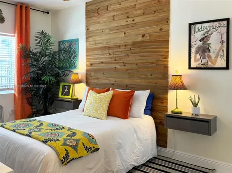 335 Ocean Drive Miami Beach FL 33139