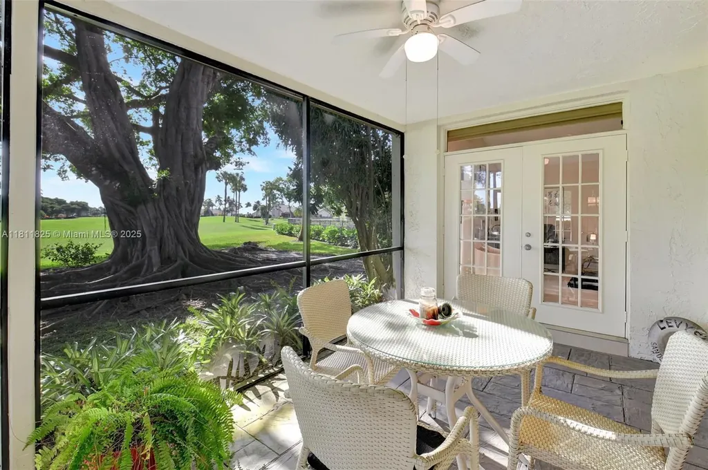 10160 Spyglass Boca Raton FL 33498