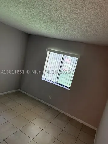 6023 10th Avenue N Green Acres FL 33463