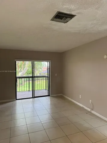6023 10th Avenue N Green Acres FL 33463