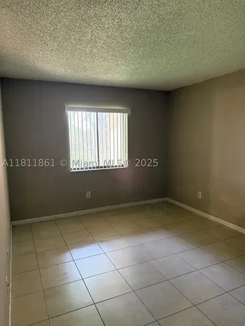 6023 10th Avenue N Green Acres FL 33463