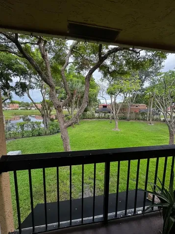 6023 10th Avenue N Green Acres FL 33463