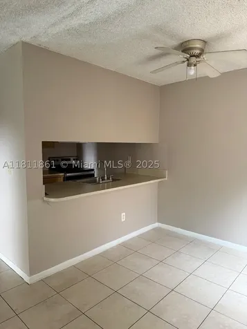 6023 10th Avenue N Green Acres FL 33463