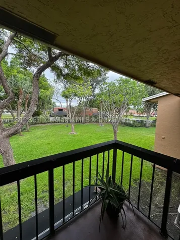 6023 10th Avenue N Green Acres FL 33463