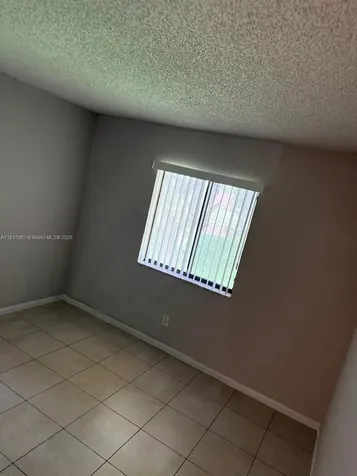 6023 10th Avenue N Green Acres FL 33463