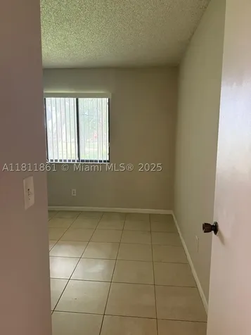 6023 10th Avenue N Green Acres FL 33463