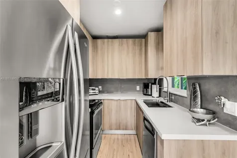 17491 NE 19th Avenue North Miami Beach FL 33162