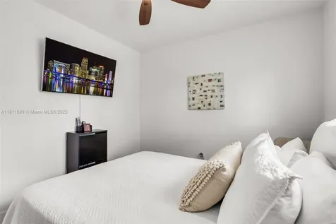 17491 NE 19th Avenue North Miami Beach FL 33162