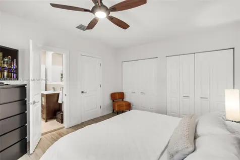 17491 NE 19th Avenue North Miami Beach FL 33162