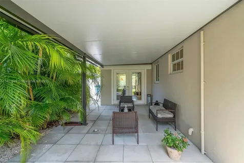 17491 NE 19th Avenue North Miami Beach FL 33162
