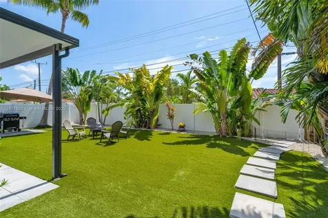 17491 NE 19th Avenue North Miami Beach FL 33162
