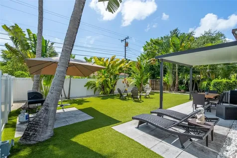 17491 NE 19th Avenue North Miami Beach FL 33162