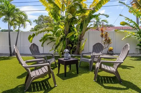 17491 NE 19th Avenue North Miami Beach FL 33162
