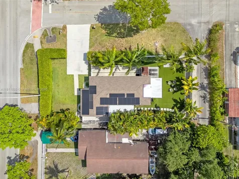 17491 NE 19th Avenue North Miami Beach FL 33162