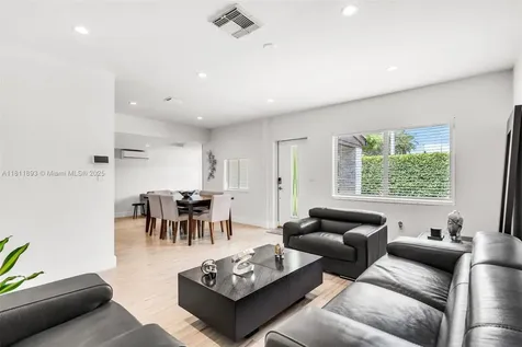 17491 NE 19th Avenue North Miami Beach FL 33162