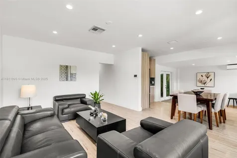 17491 NE 19th Avenue North Miami Beach FL 33162