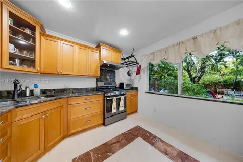 81 Hough Drive Miami Springs FL 33166