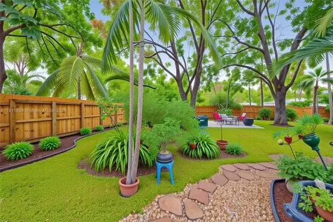 81 Hough Drive Miami Springs FL 33166