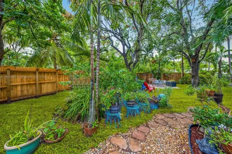 81 Hough Drive Miami Springs FL 33166
