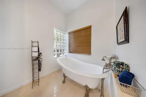 81 Hough Drive Miami Springs FL 33166