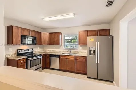 6221 NW 17th Street Sunrise FL 33313