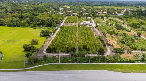 4077 SW 121st Terrace Davie FL 33330