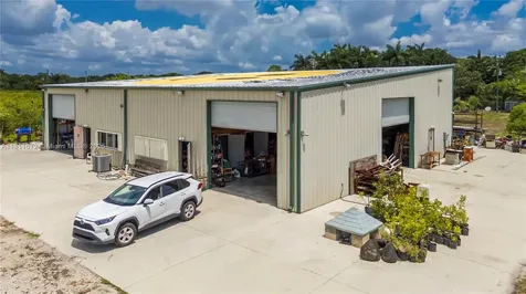 4077 SW 121st Terrace Davie FL 33330