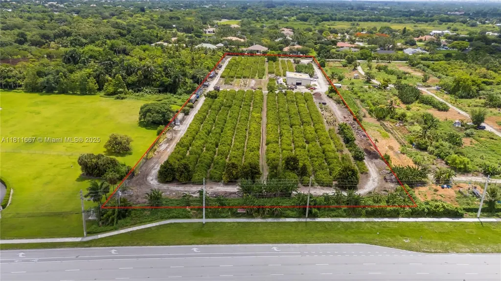 4077 SW 121st Terrace Davie FL 33330
