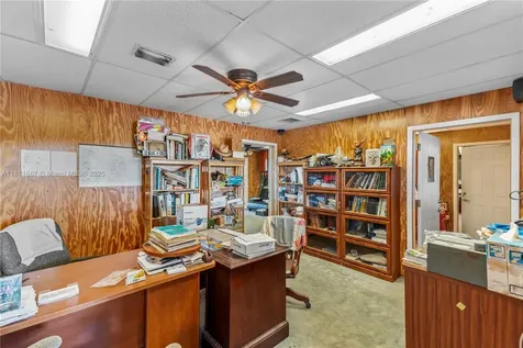 4077 SW 121st Terrace Davie FL 33330