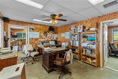 4077 SW 121st Terrace Davie FL 33330