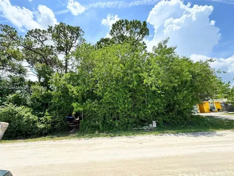 1225 SW 12th Court SW Vero Beach FL 32962