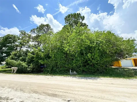 1225 SW 12th Court SW Vero Beach FL 32962