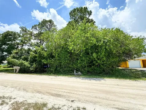 1225 SW 12th Court SW Vero Beach FL 32962