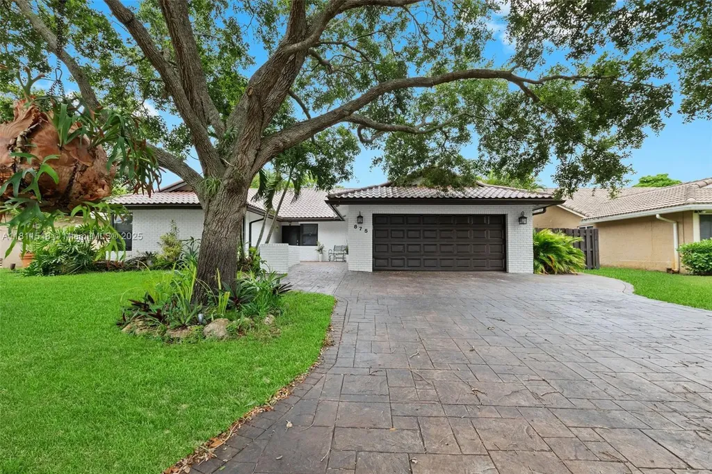 875 NW 108th Lane Coral Springs FL 33071