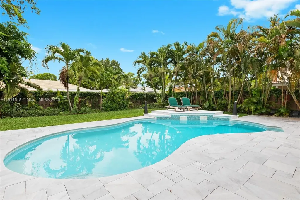 875 NW 108th Lane Coral Springs FL 33071