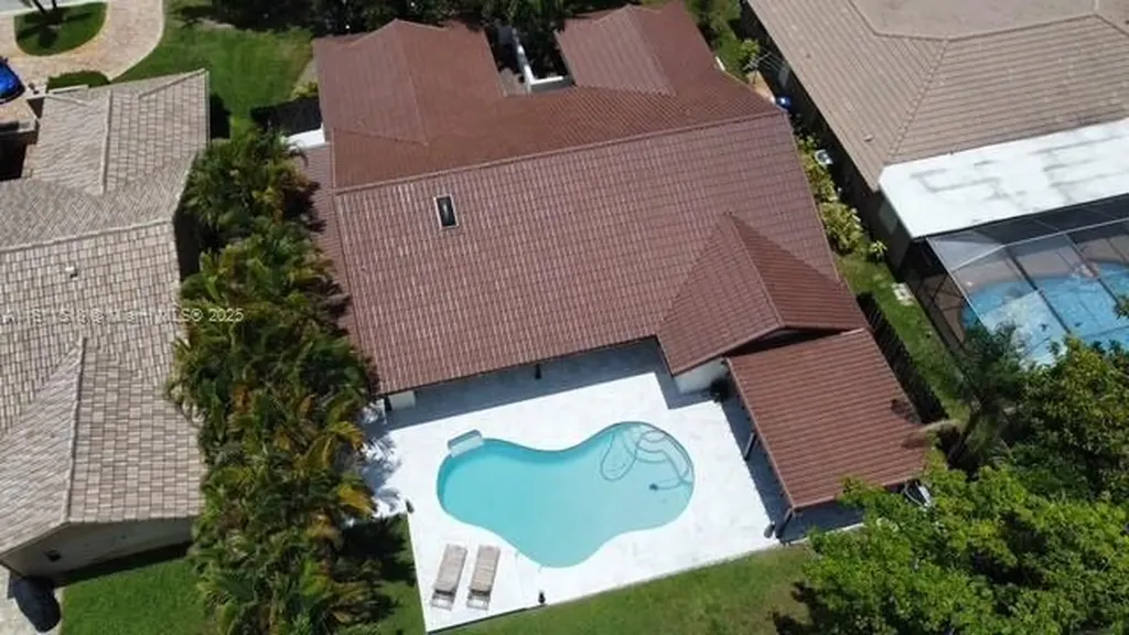 875 NW 108th Lane Coral Springs FL 33071