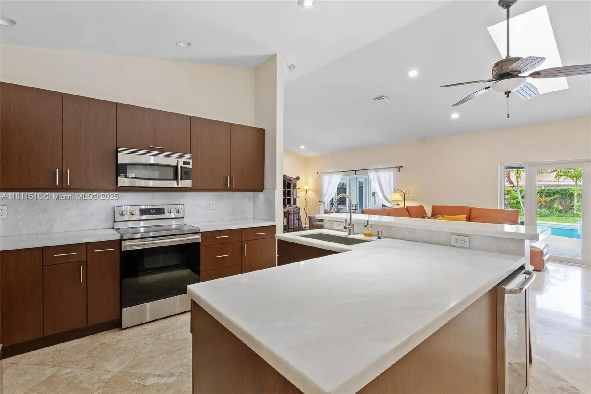 875 NW 108th Lane Coral Springs FL 33071