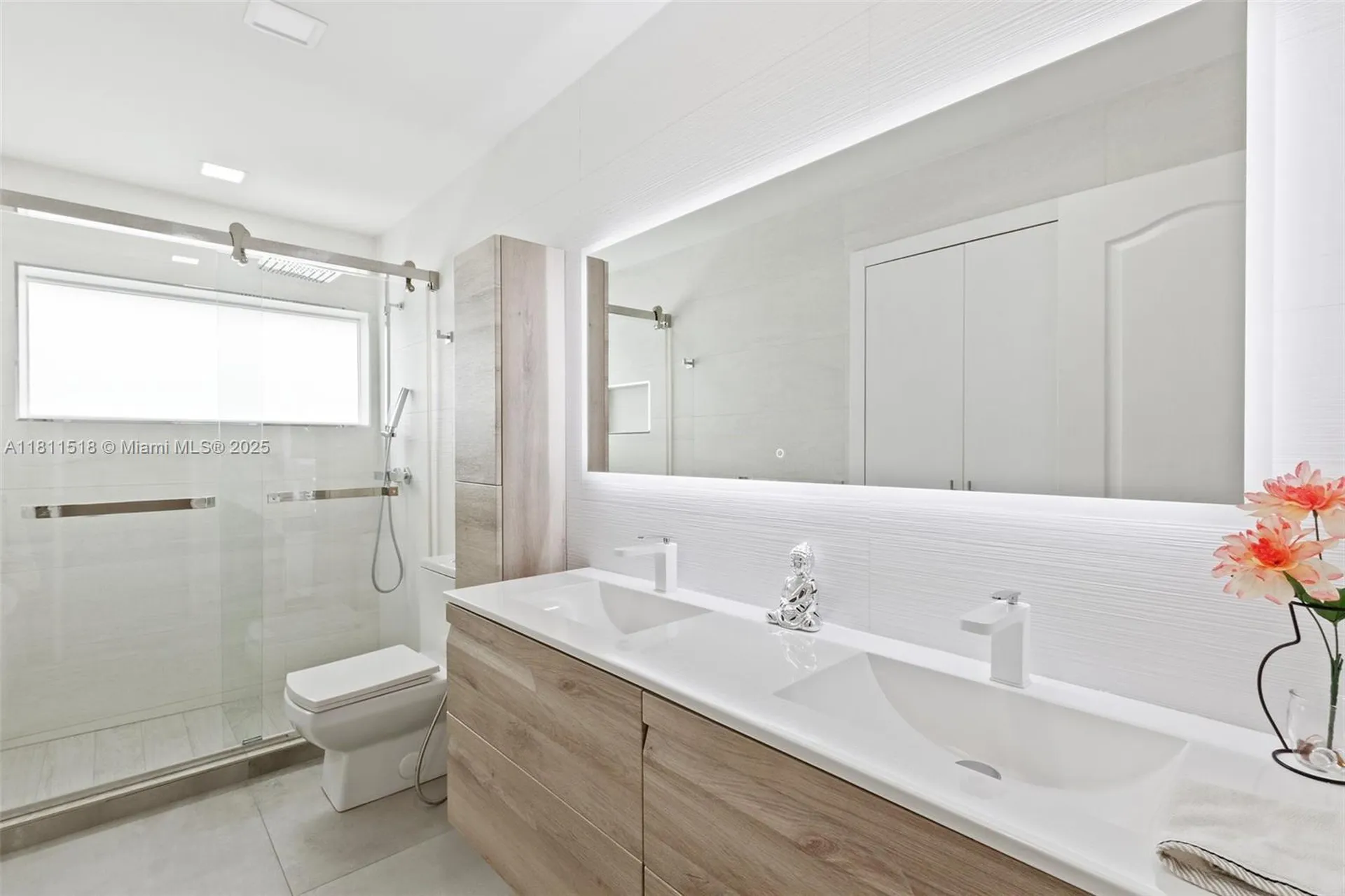 875 NW 108th Lane Coral Springs FL 33071