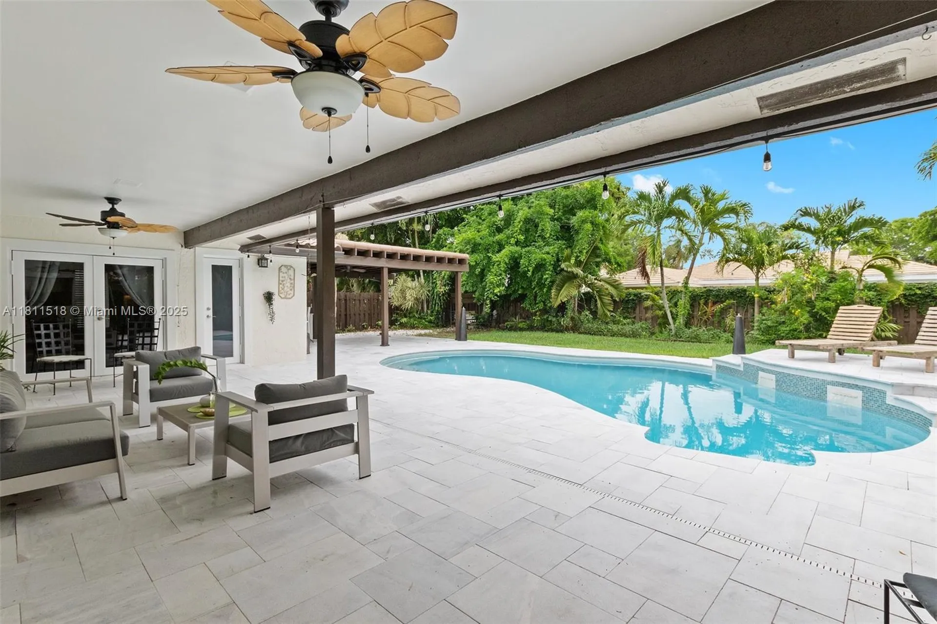 875 NW 108th Lane Coral Springs FL 33071