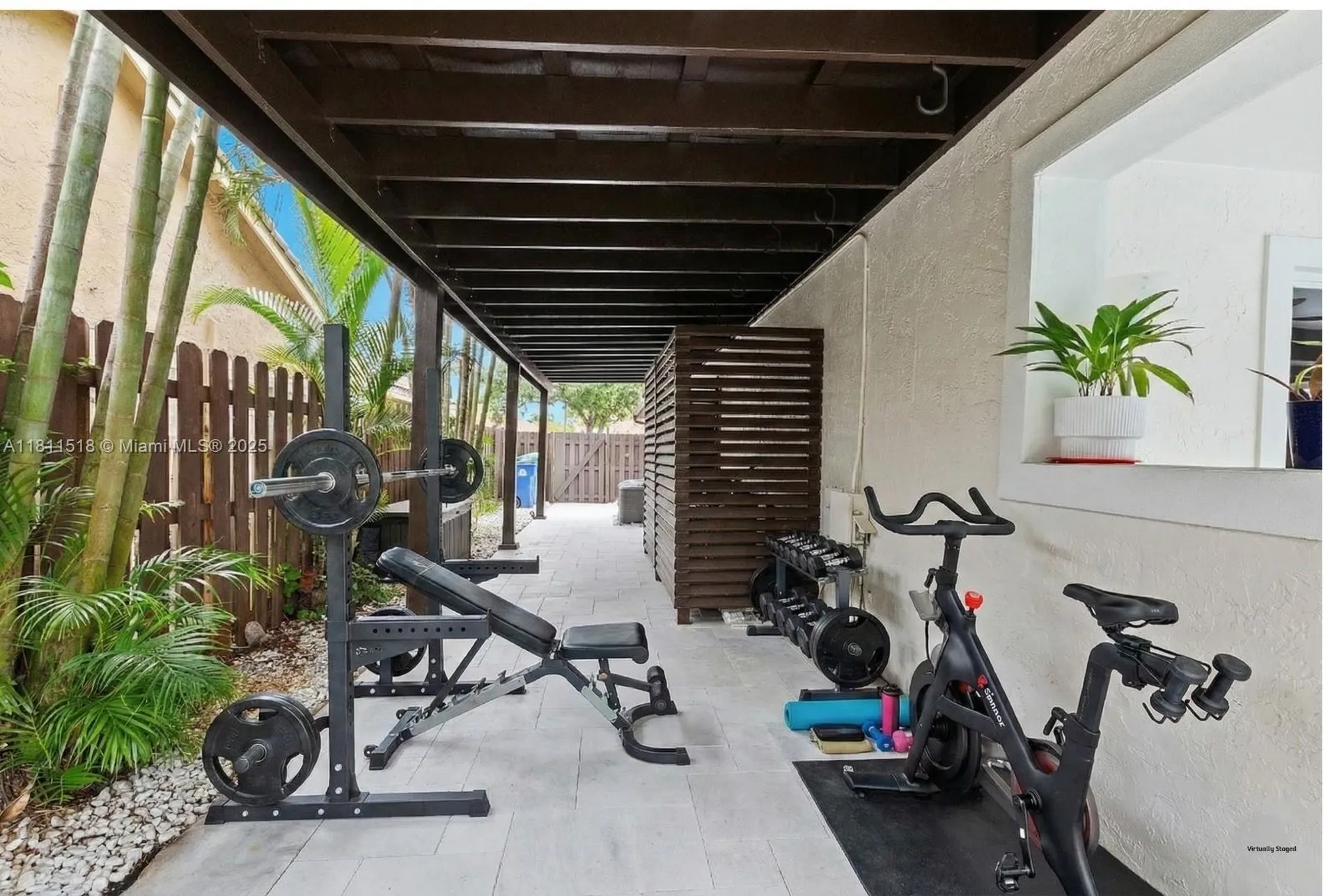 875 NW 108th Lane Coral Springs FL 33071