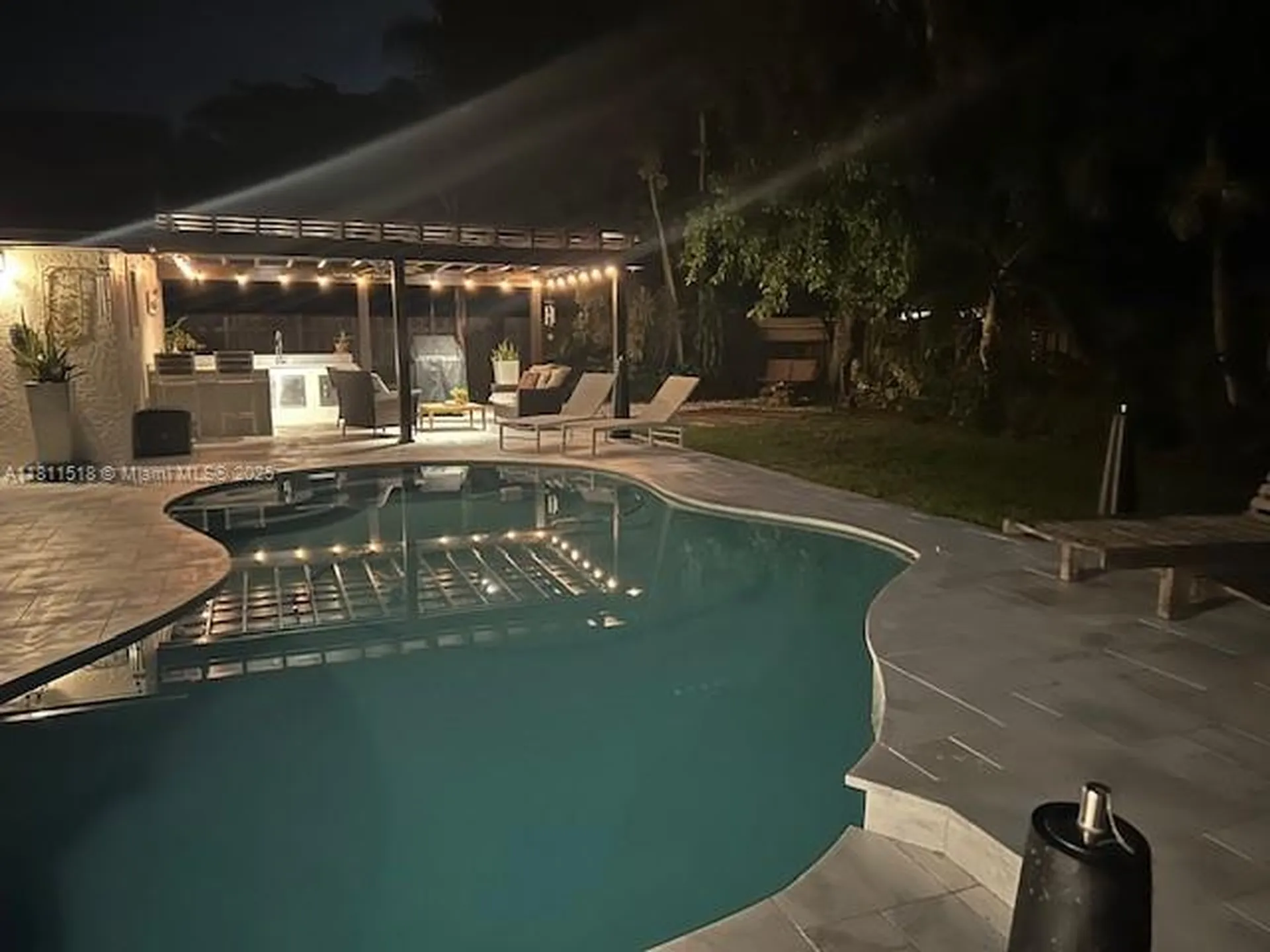 875 NW 108th Lane Coral Springs FL 33071