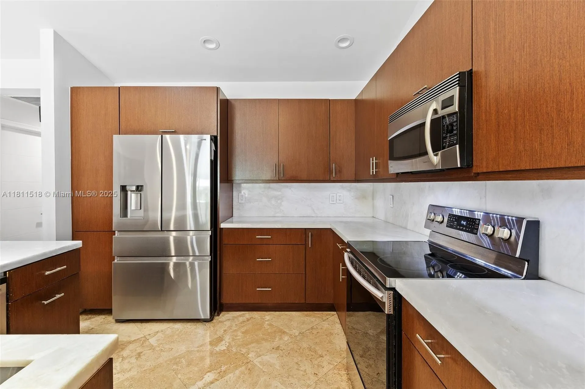 875 NW 108th Lane Coral Springs FL 33071