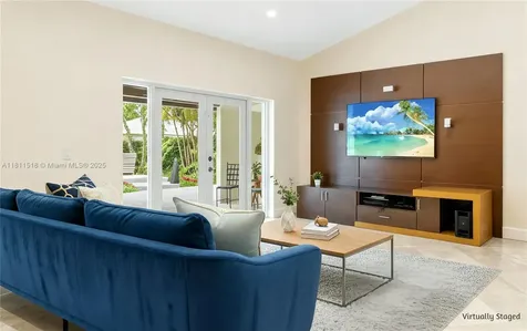 875 NW 108th Lane Coral Springs FL 33071