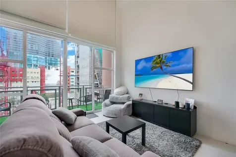 244 Biscayne Boulevard Miami FL 33132