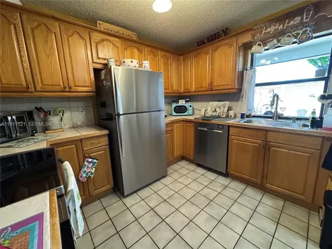 10428 NW 3rd Street Pembroke Pines FL 33026
