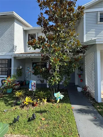 10428 NW 3rd Street Pembroke Pines FL 33026
