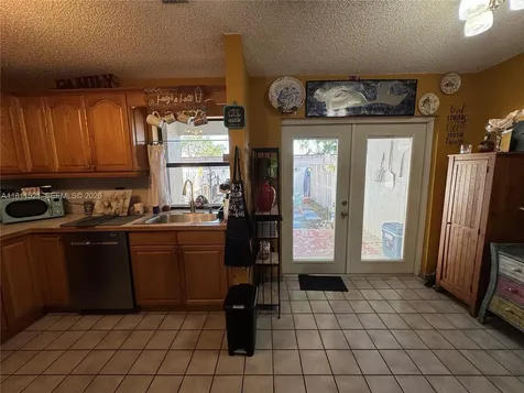 10428 NW 3rd Street Pembroke Pines FL 33026