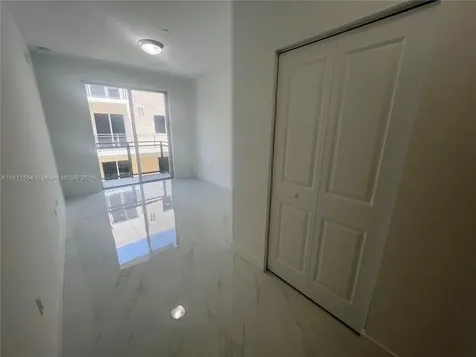1010 SW 69th Avenue Miami FL 33144